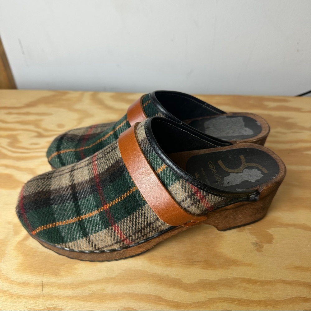 Cape Clogs Plaid Wooden Clogs